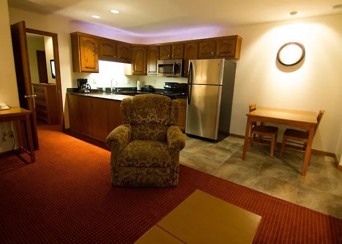 Shepherd Mountain Inn & Suites