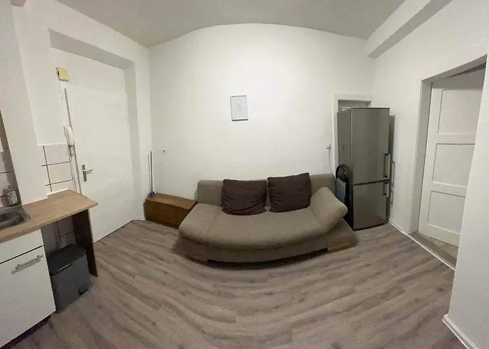 Pani 2