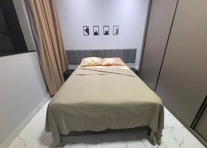 Apartamento novinho e central - 2 ou 3 quartos, 2 banheiros, elevador e estacionamento