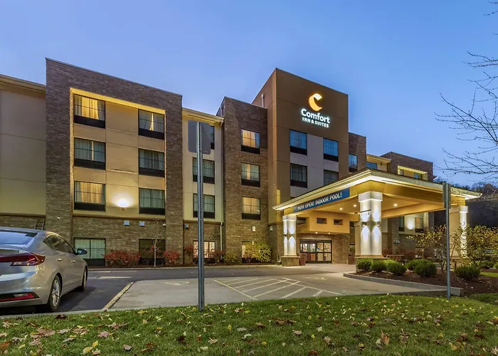 Comfort Inn & Suites Pittsburgh South