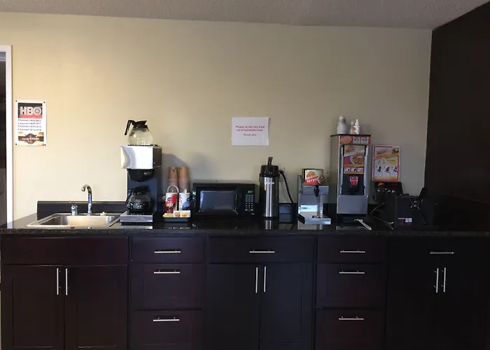 Smokey Point Motor Inn