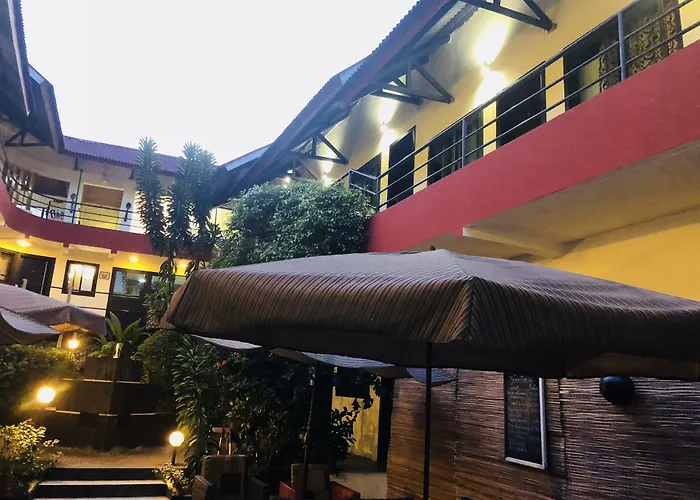 Detente Hotel
