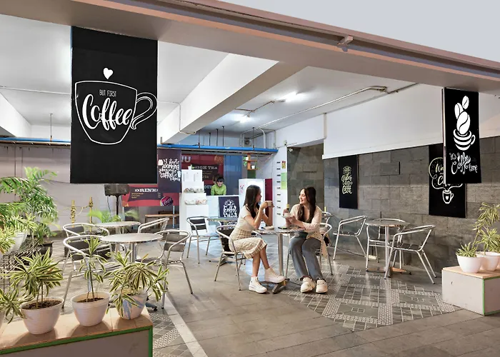 Whiz Prime Hotel Megamas Manado