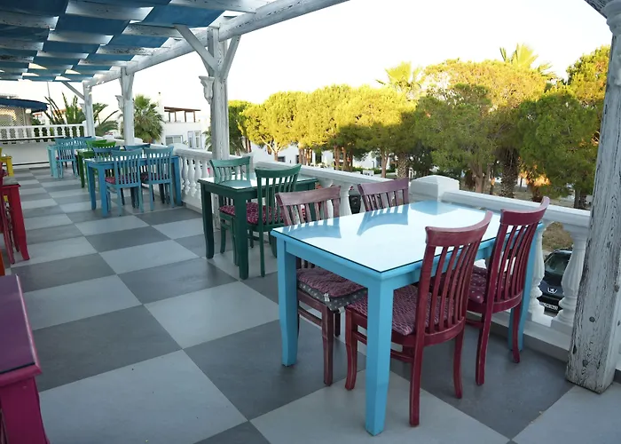 Bahama Art Hotel