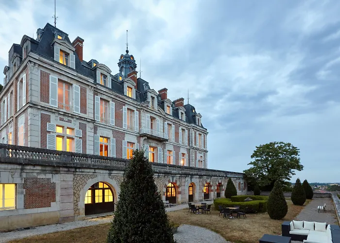 Chateau Saint-Michel - Cercle Des Grands Crus
