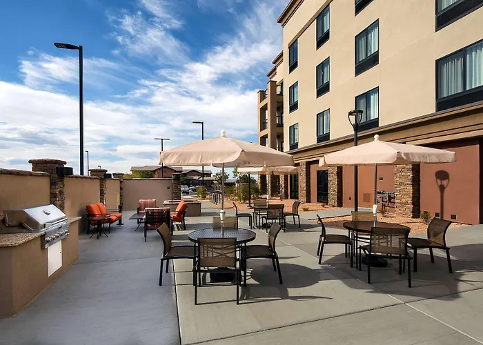 Hampton Inn & Suites Page - Lake Powell