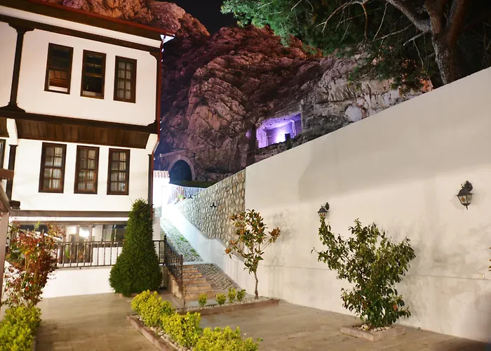 Uluhan Hotel