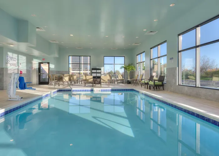 Hampton Inn & Suites By Hilton Chicago Schaumburg Il