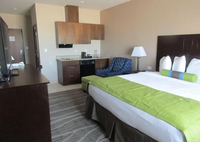 Best Western Plus Denver City Hotel & Suites