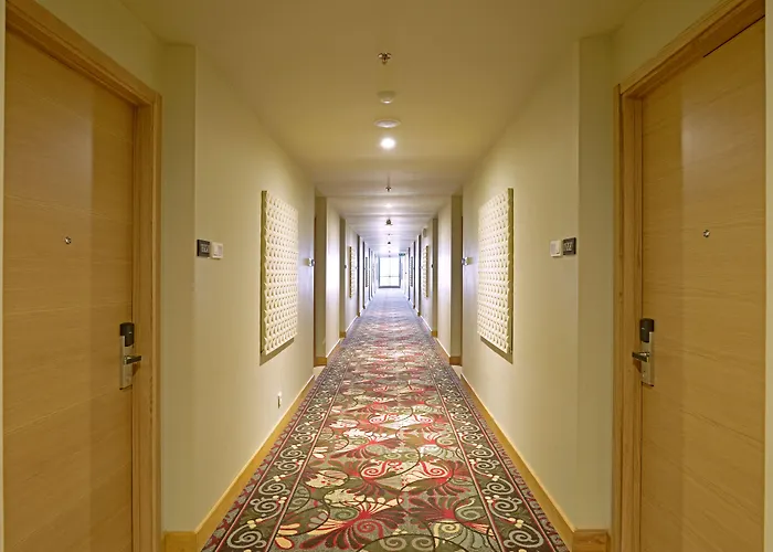 Aria Centra Surabaya