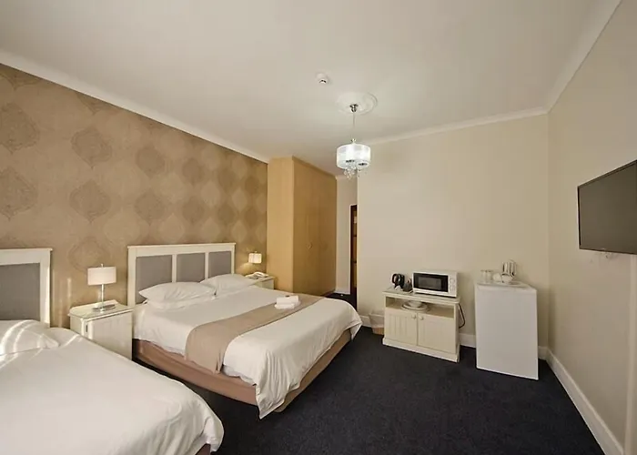 The Russel Hotel