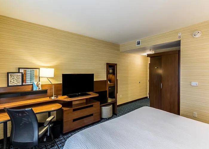 Fairfield Inn & Suites By Marriott Butte