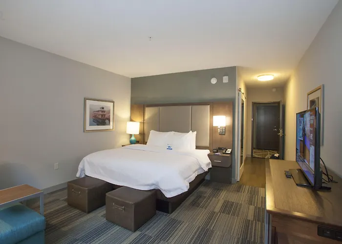 Hampton Inn & Suites St. Paul Downtown