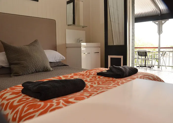 Royal Gatton Hotel