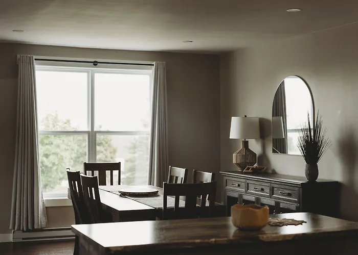 Riverside Suites