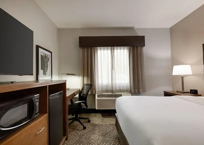 La Quinta By Wyndham Fairbanks Airport