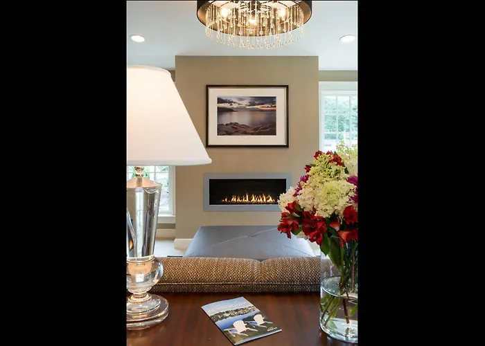 Port Inn & Suites Kennebunk, An Ascend Collection Hotel