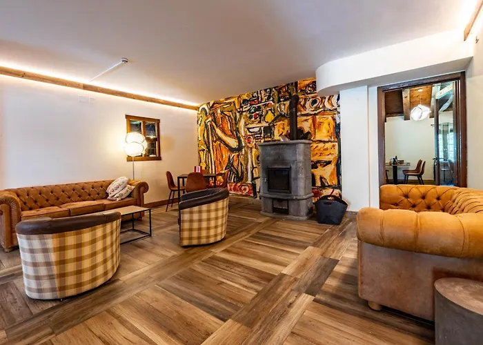 Alpine Forest Hotel & Restaurant