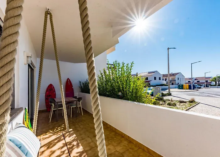 Baleal Pointsurprise House 2