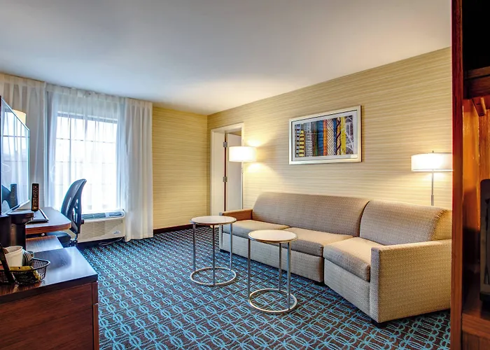Fairfield Inn & Suites By Marriott Springfield Holyoke