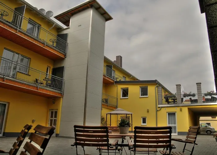 Apado-Hotel Garni