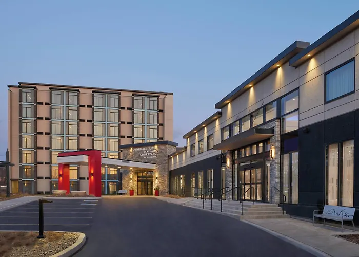 Courtyard By Marriott Oshawa