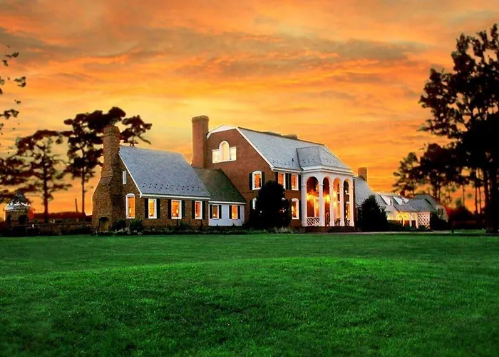 Kingsbay Mansion & Vacation Houses