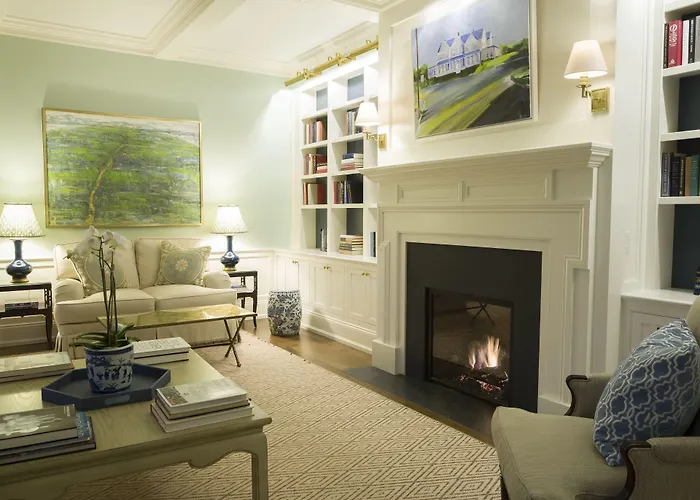 The Quogue Club