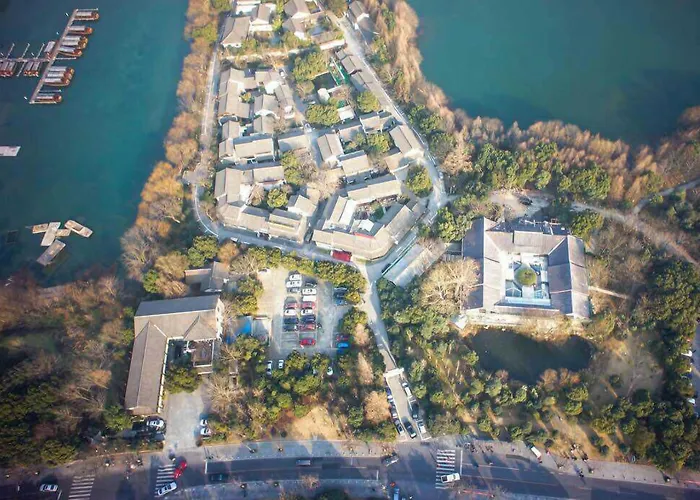 Yurong West Lake Cottage Resort Hotel Hangzhou