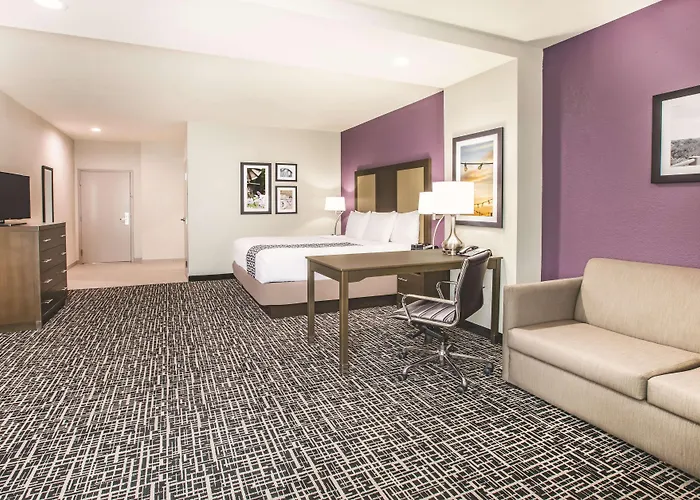 La Quinta By Wyndham Dallas Plano - The Colony