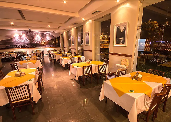 Aipana Plaza Hotel