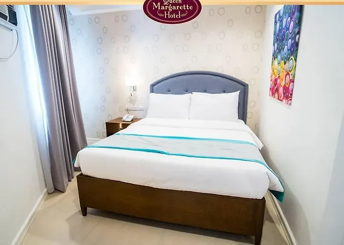 Queen Margarette Hotel Downtown