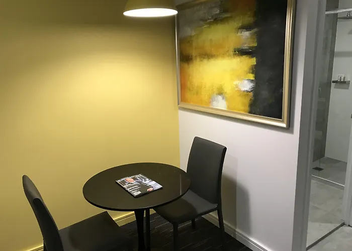 Value Suites Green Square