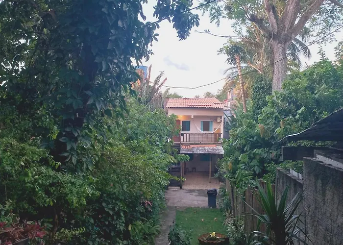 Flat Lua Nova - Pituba I coração da vila e caminho praias
