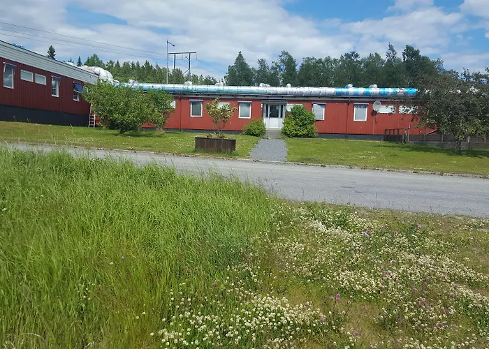 Highway Hotel