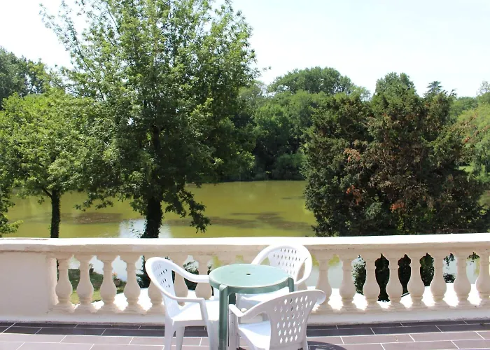 Hotel Etang Des Reynats