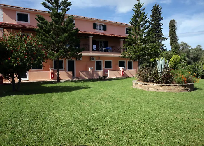 Oula Maisonettes Suites