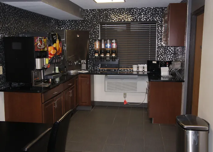 Coratel Inn And Suites By Jasper Stillwater