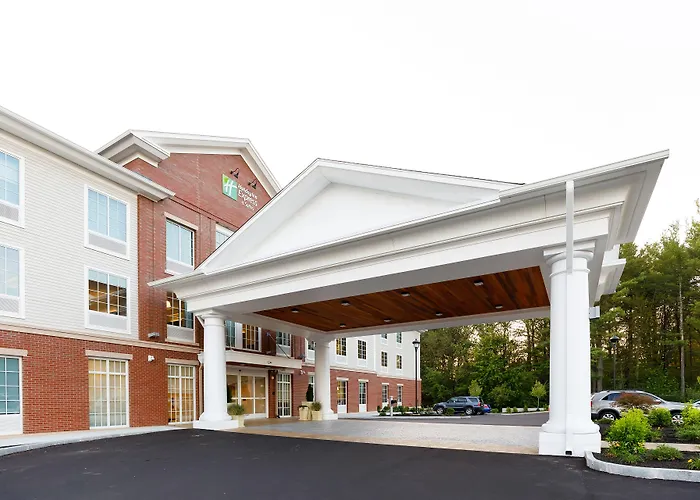 Holiday Inn Express & Suites - Sturbridge By Ihg