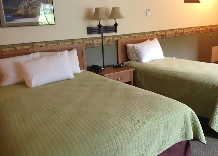 Longliner Lodge And Suites