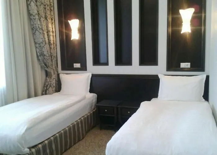 Royal Petrol Hotel