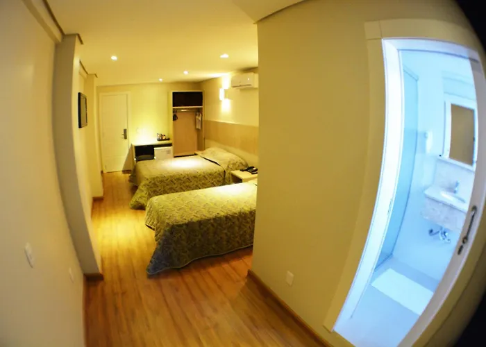 Golden Hotel - O Mais Central - Pet Friendly