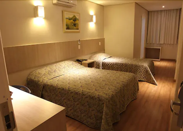 Golden Hotel - O Mais Central - Pet Friendly