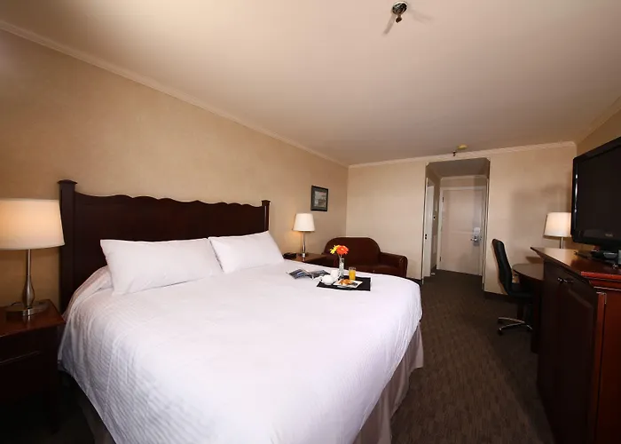 Mount Peyton Resort & Conference Centre (Adults Only)