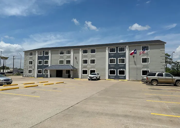 Surestay Hotel By Best Western Groves