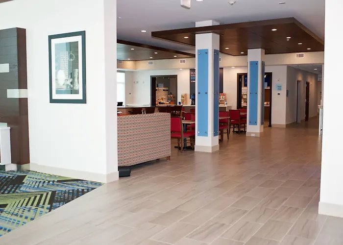 Holiday Inn Express & Suites Birmingham North - Fultondale By Ihg