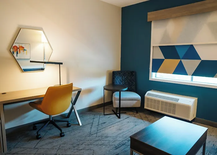 Holiday Inn Express & Suites Birmingham North - Fultondale By Ihg