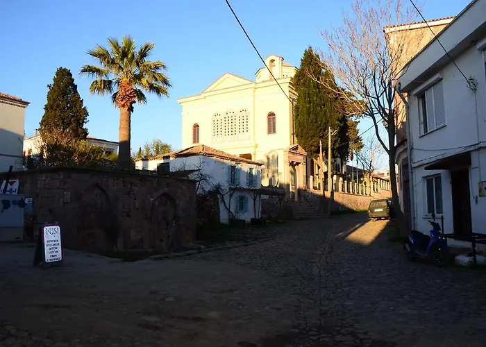 Ayisigi Hotel