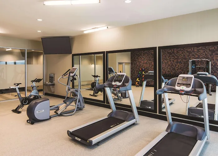 La Quinta Inn & Suites By Wyndham Atlanta South - Mcdonough