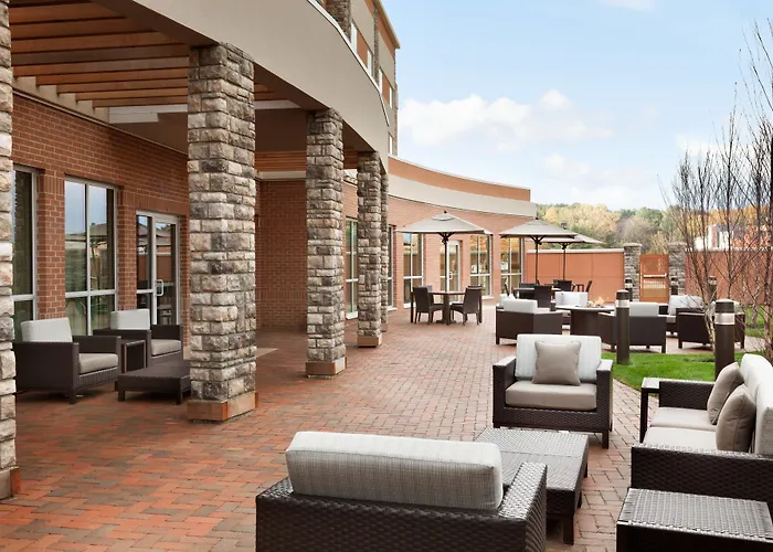 Courtyard By Marriott Boston Dedham/Westwood
